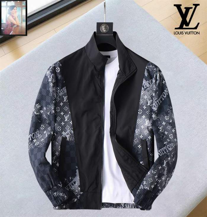 Picture of Louis Vuitton Jackets _SKULVM-3XL12yn18232542